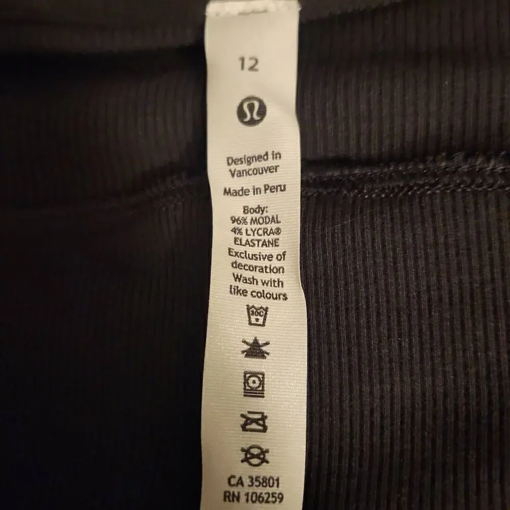 Lululemon Women's Size 12 Gray LA Twist Front Crop Top